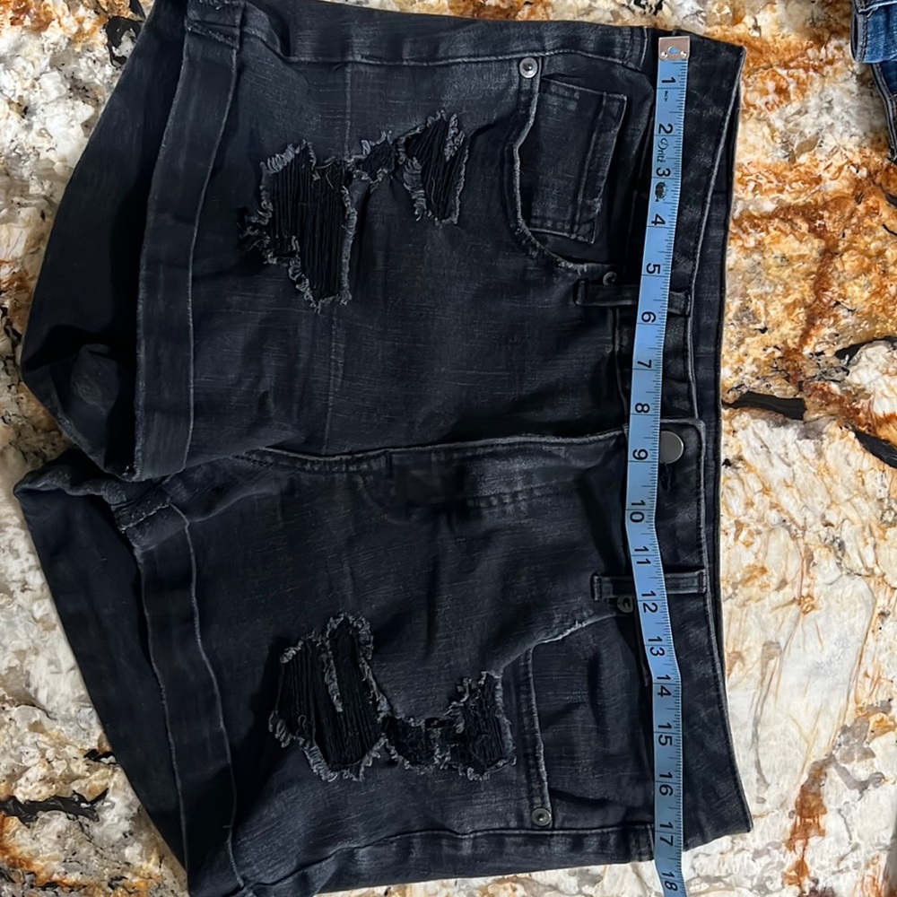 Aeropostale Black High Rise Midi destructed shorts Sz 14